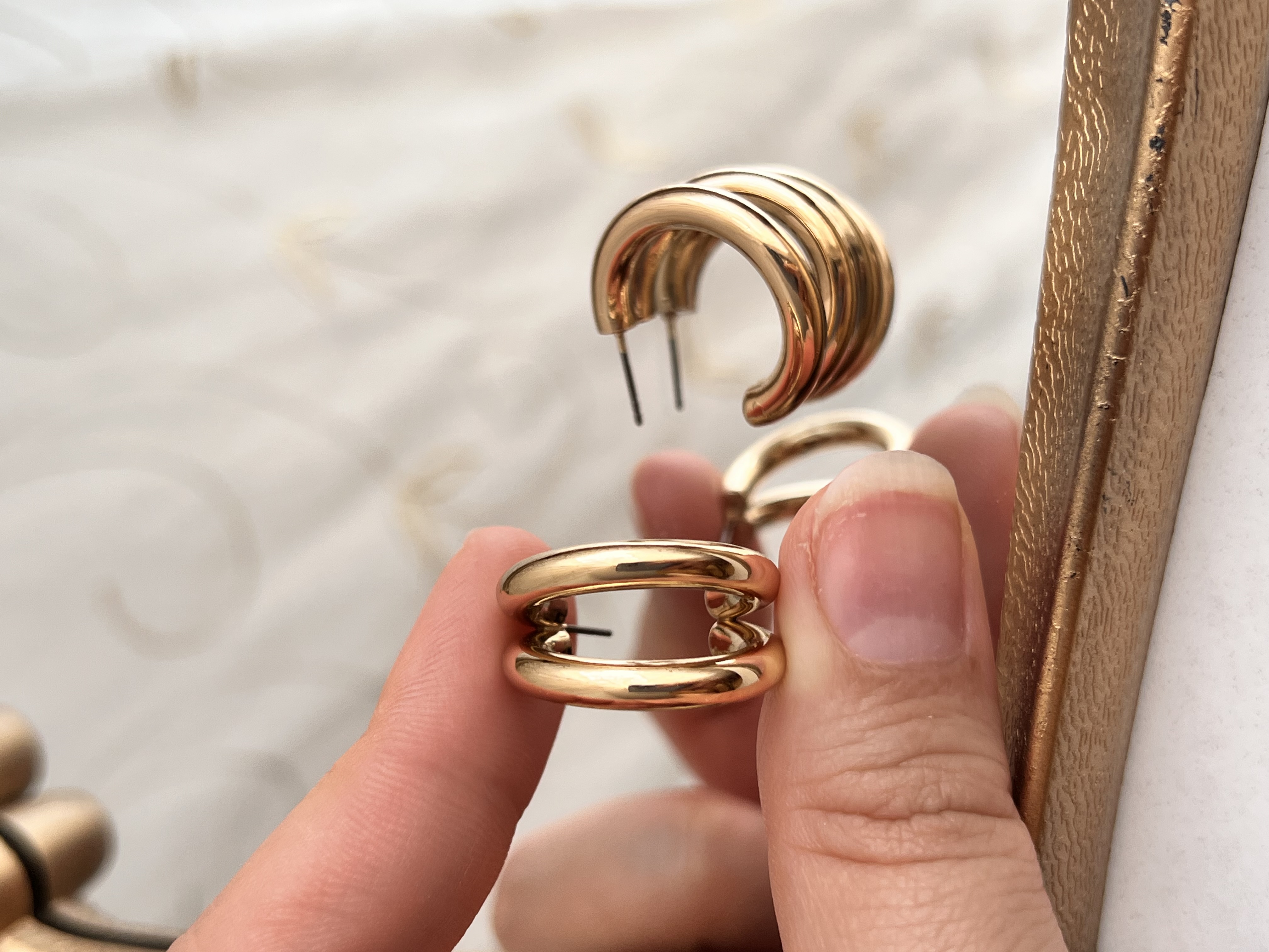 گوشواره دولاین حلقه‌ای ابکاری طلا💛➕✨