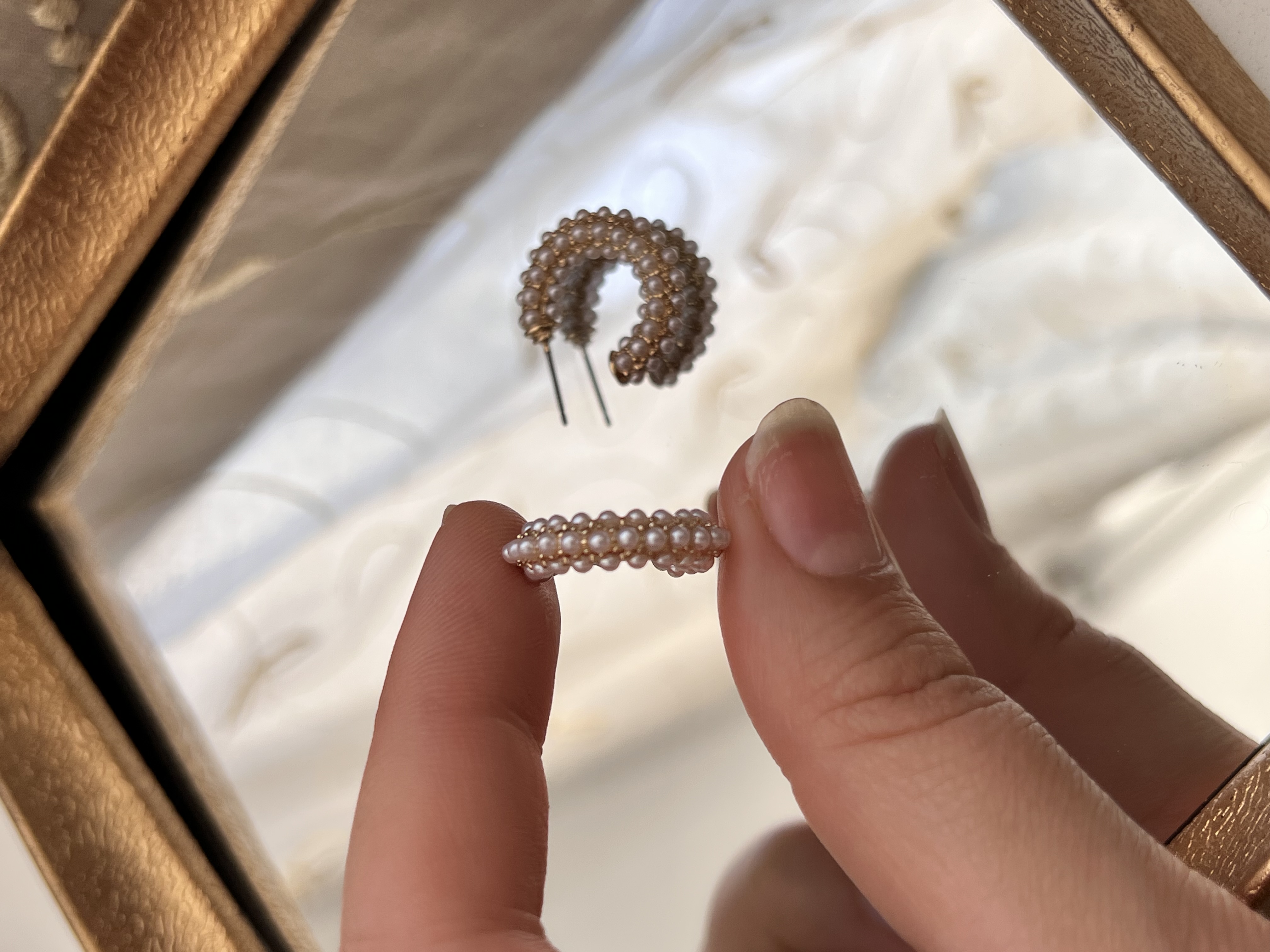 گوشواره حلقه‌ای خال‌‌خال‌ مروارید کارشد 💛➕🦪