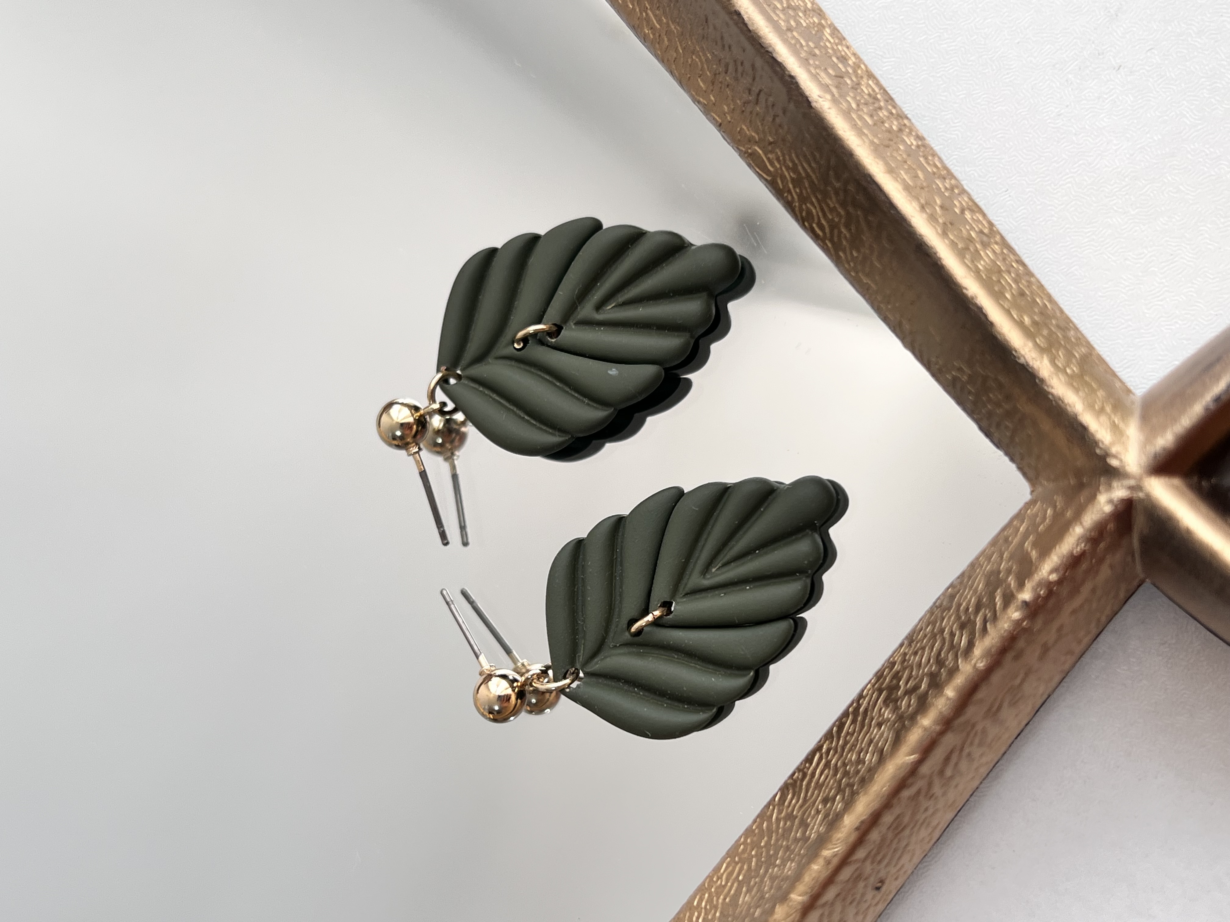 گوشواره اویز برگ سبز رنگ🌱➕✨