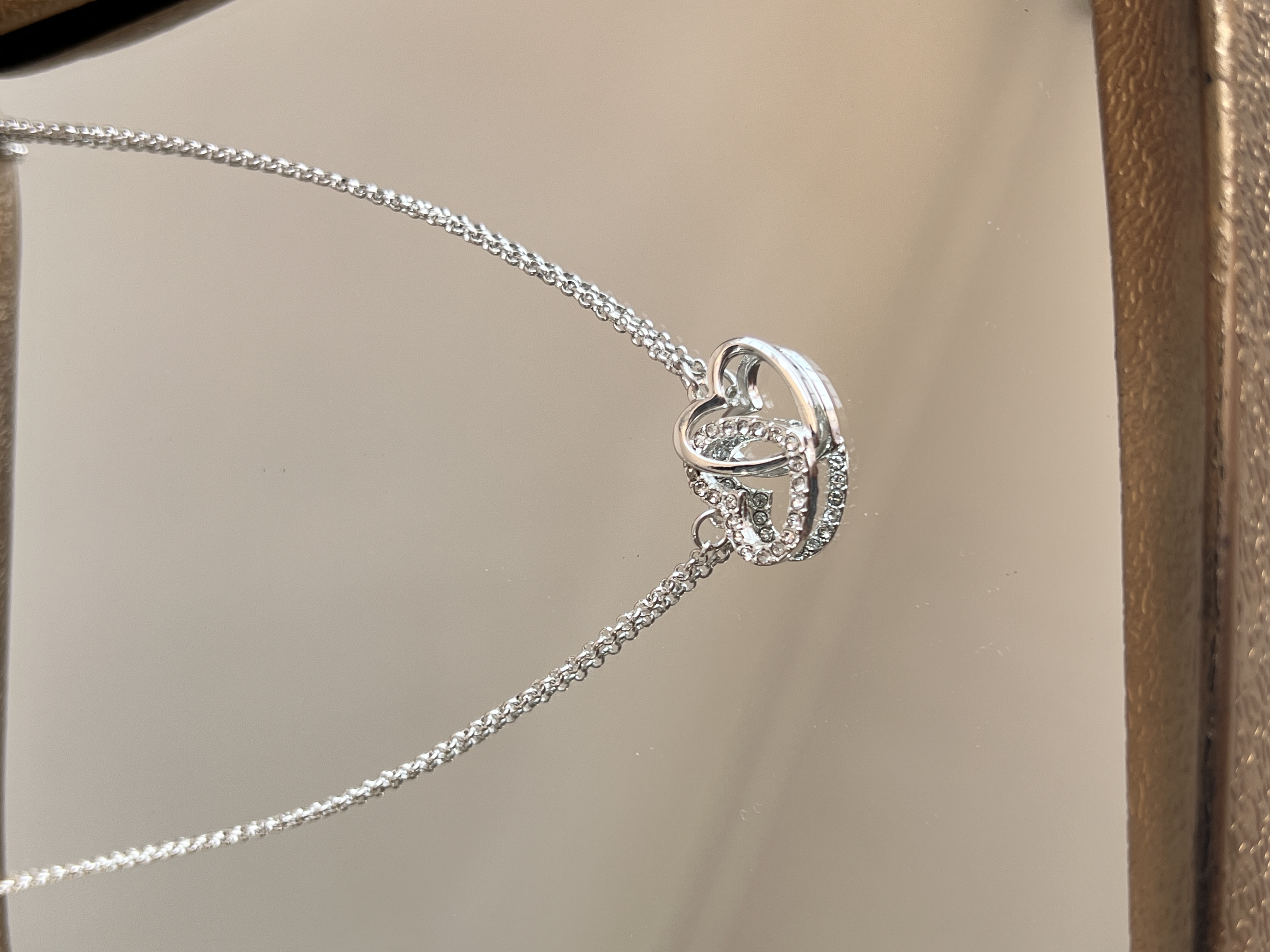 گردنبند اویز دوتا قلب 🤍➕💎با زنجیر اضافه ۴۸ cm